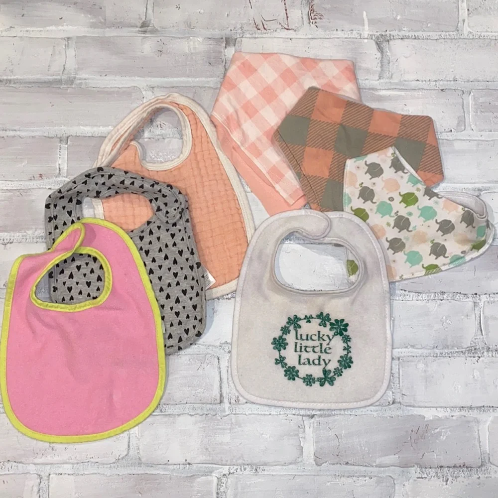 Babygirl bandana & regular neck bib bundle!!